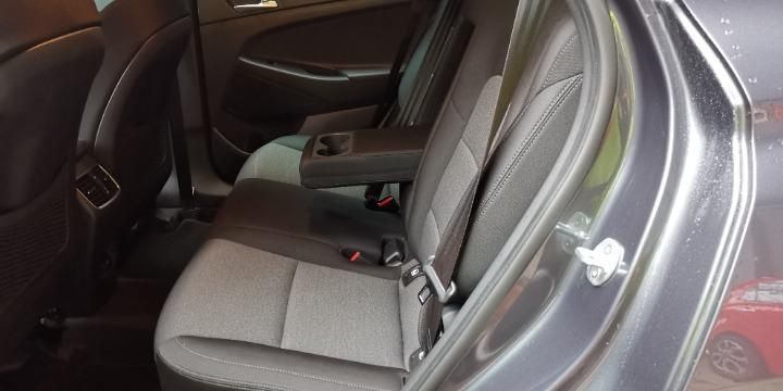 Photo 26 VIN: TMAJ3811AKJ739126 - HYUNDAI TUCSON SUV 