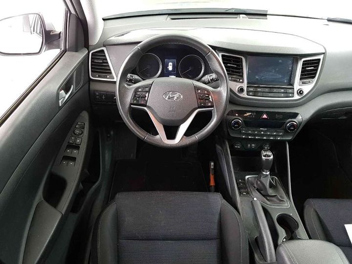 Photo 7 VIN: TMAJ3812AGJ142571 - HYUNDAI TUCSON 