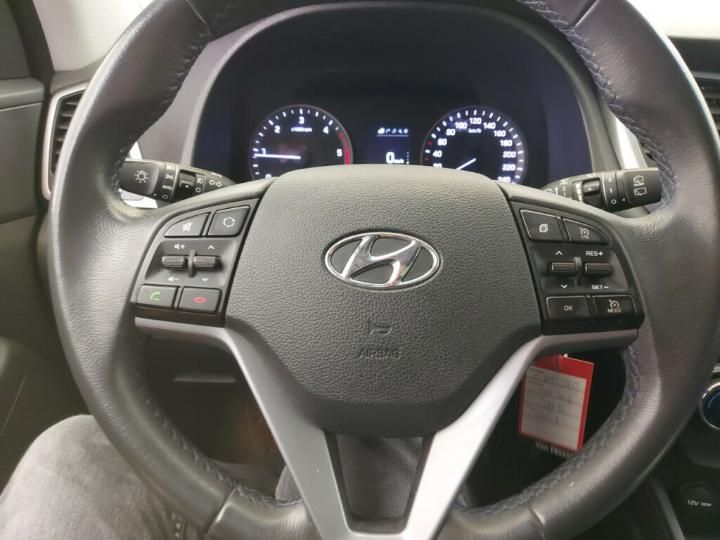 Photo 11 VIN: TMAJ3815AHJ184059 - HYUNDAI TUCSON 