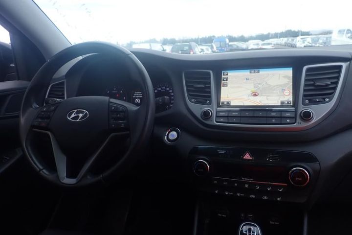 Photo 7 VIN: TMAJ3815AHJ234141 - HYUNDAI TUCSON 