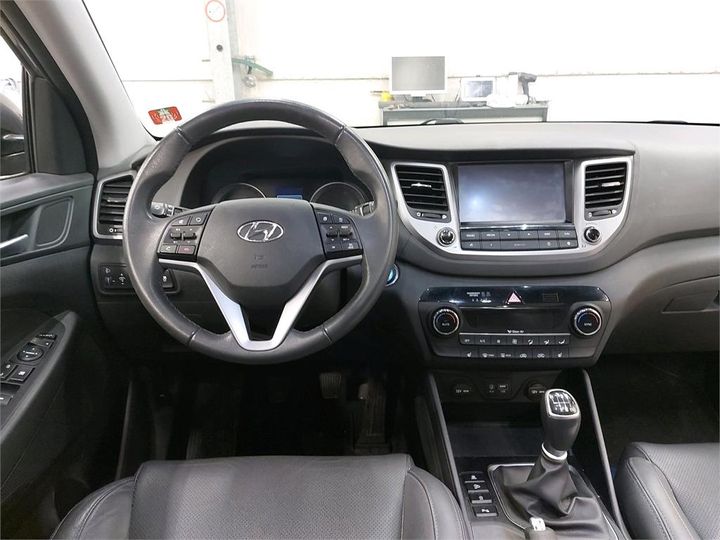 Photo 12 VIN: TMAJ3815AHJ285897 - HYUNDAI TUCSON 