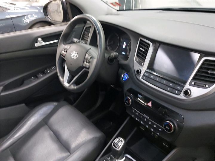 Photo 3 VIN: TMAJ3815AHJ285897 - HYUNDAI TUCSON 