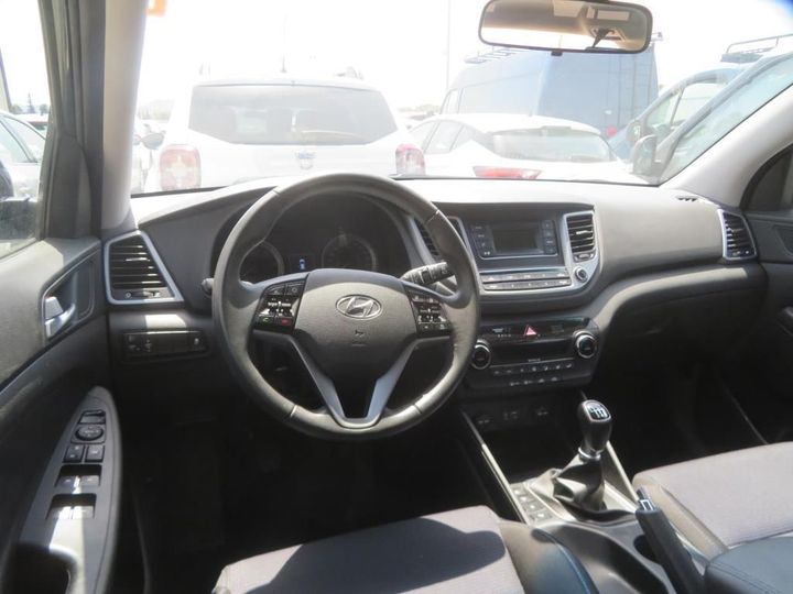 Photo 15 VIN: TMAJ3815AHJ297097 - HYUNDAI TUCSON 