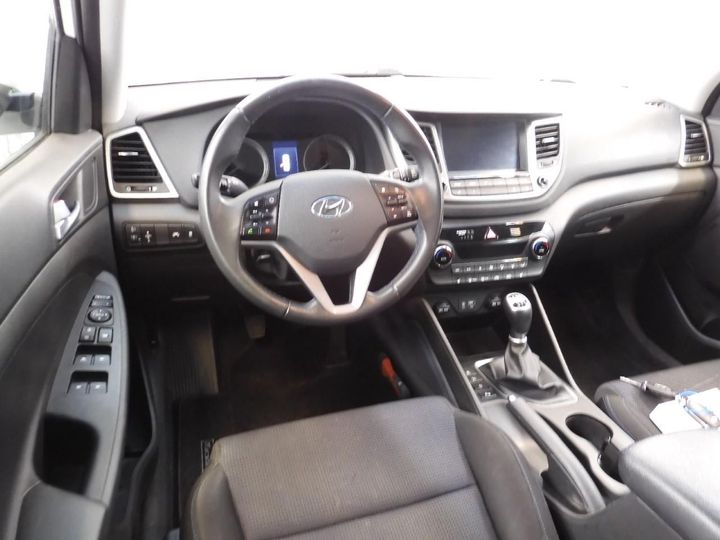 Photo 3 VIN: TMAJ3815AJJ469004 - HYUNDAI TUCSON 