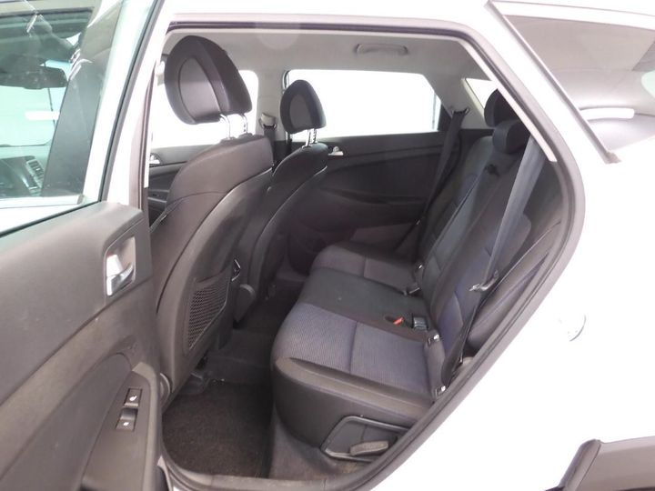 Photo 6 VIN: TMAJ3815AJJ469004 - HYUNDAI TUCSON 