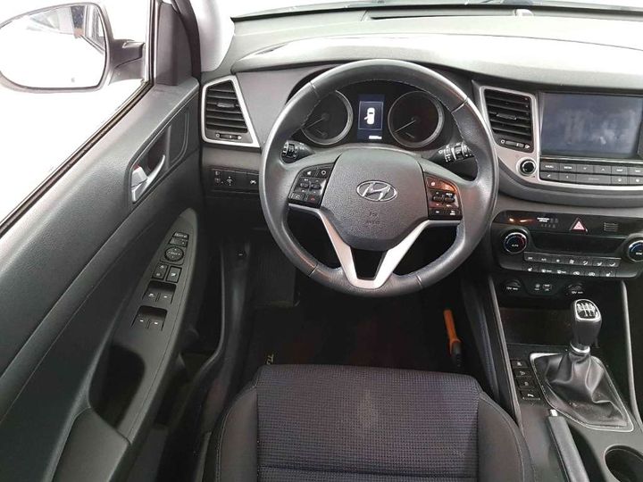 Photo 7 VIN: TMAJ3815AJJ482996 - HYUNDAI TUCSON 