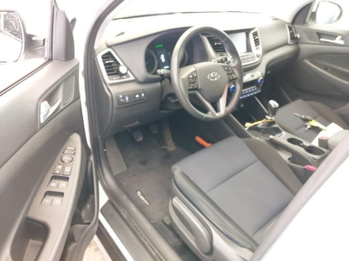 Photo 18 VIN: TMAJ3815AJJ482999 - HYUNDAI TUCSON 