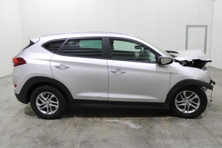 Photo 6 VIN: TMAJ3815AJJ511346 - HYUNDAI TUCSON SUV 