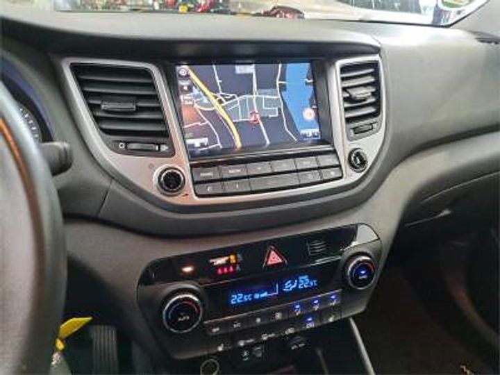 Photo 12 VIN: TMAJ3815AJJ530790 - HYUNDAI TUCSON 