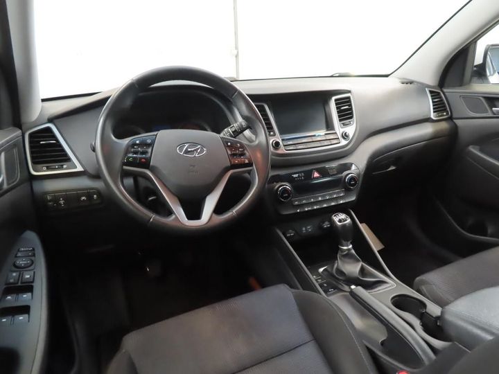 Photo 3 VIN: TMAJ3815AJJ558598 - HYUNDAI TUCSON 