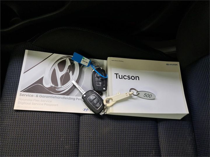 Photo 9 VIN: TMAJ3815AJJ559733 - HYUNDAI TUCSON 