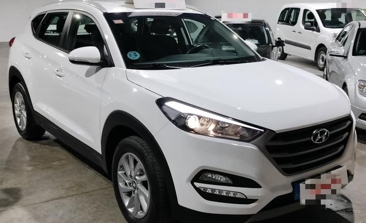 Photo 3 VIN: TMAJ3815AJJ560155 - HYUNDAI TUCSON SUV 