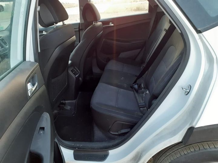 Photo 6 VIN: TMAJ3815AJJ608793 - HYUNDAI TUCSON 