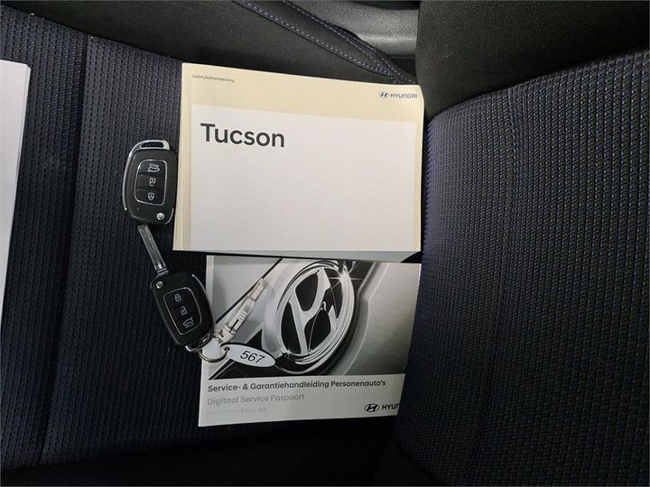 Photo 9 VIN: TMAJ3815AJJ627300 - HYUNDAI TUCSON 