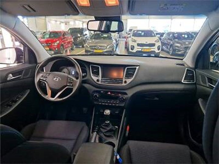 Photo 8 VIN: TMAJ3815AJJ645411 - HYUNDAI TUCSON 