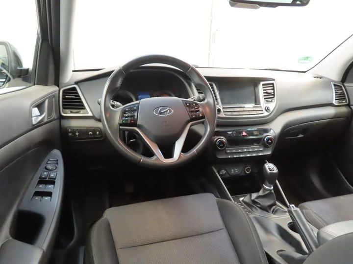 Photo 3 VIN: TMAJ3815AJJ656119 - HYUNDAI TUCSON 