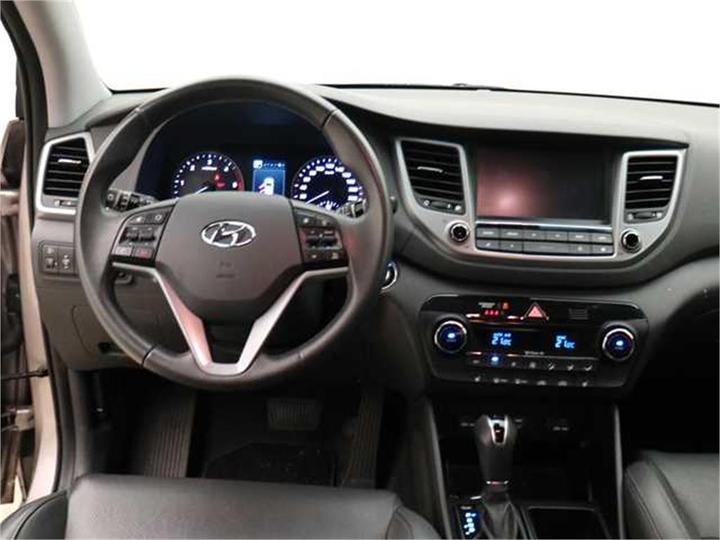 Photo 16 VIN: TMAJ3815GGJ181075 - HYUNDAI TUCSON 