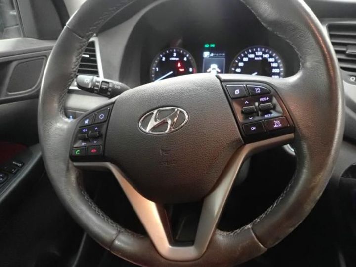 Photo 10 VIN: TMAJ3815GJJ419332 - HYUNDAI TUCSON 