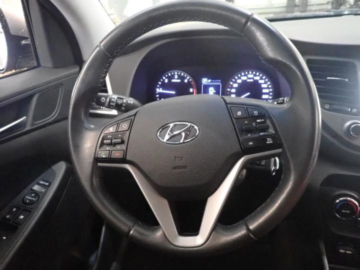 Photo 9 VIN: TMAJ3815GJJ434292 - HYUNDAI TUCSON 