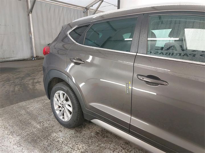 Photo 25 VIN: TMAJ3815GJJ438630 - HYUNDAI TUCSON 