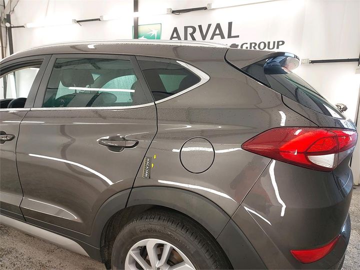 Photo 29 VIN: TMAJ3815GJJ438630 - HYUNDAI TUCSON 