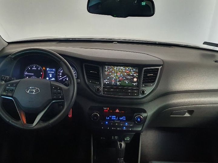 Photo 5 VIN: TMAJ3815GJJ444742 - HYUNDAI TUCSON 