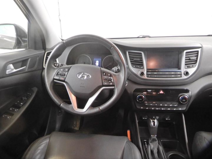 Photo 9 VIN: TMAJ3815GJJ501930 - HYUNDAI TUCSON 