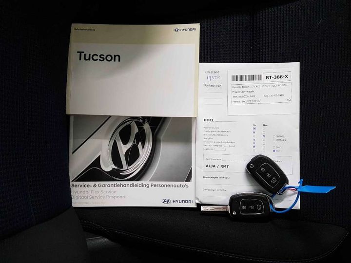 Photo 16 VIN: TMAJ3815GJJ611409 - HYUNDAI TUCSON 