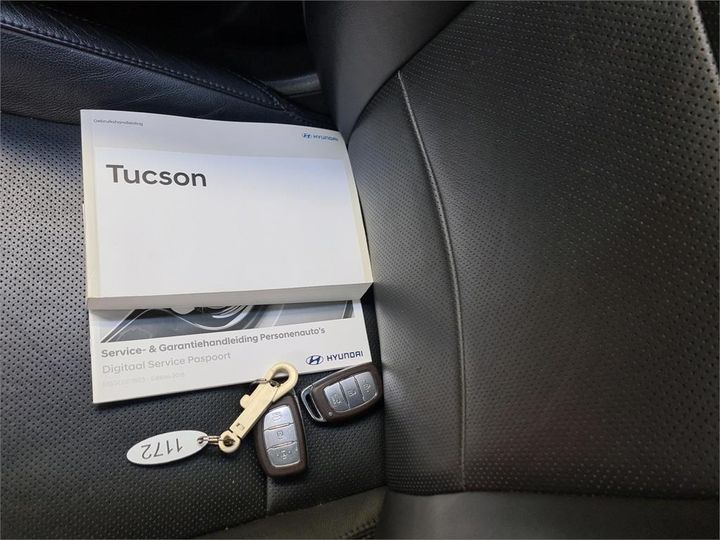 Photo 9 VIN: TMAJ3815GJJ631433 - HYUNDAI TUCSON 