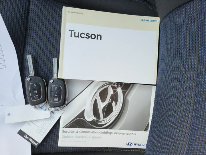 Photo 8 VIN: TMAJ3815GJJ664096 - HYUNDAI TUCSON 