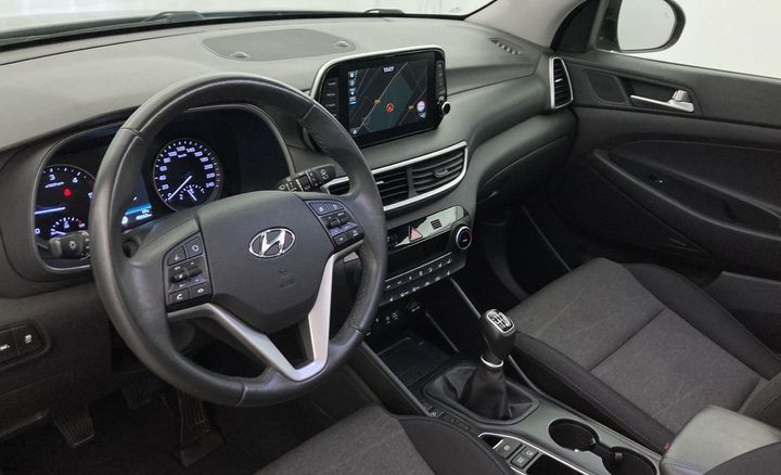 Photo 9 VIN: TMAJ3817AKJ712332 - HYUNDAI TUCSON 