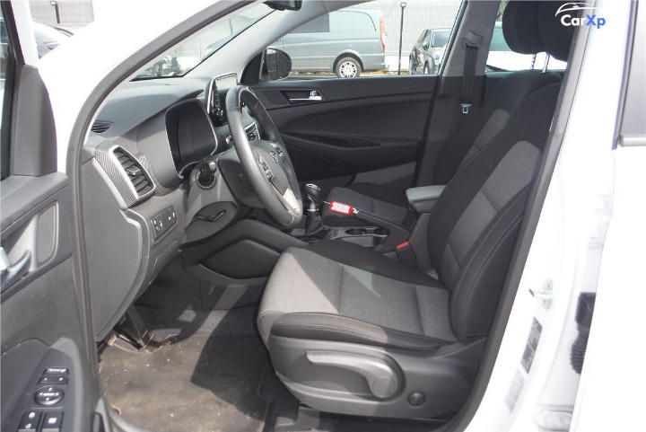 Photo 16 VIN: TMAJ3817ALJ024182 - HYUNDAI TUCSON SUV 