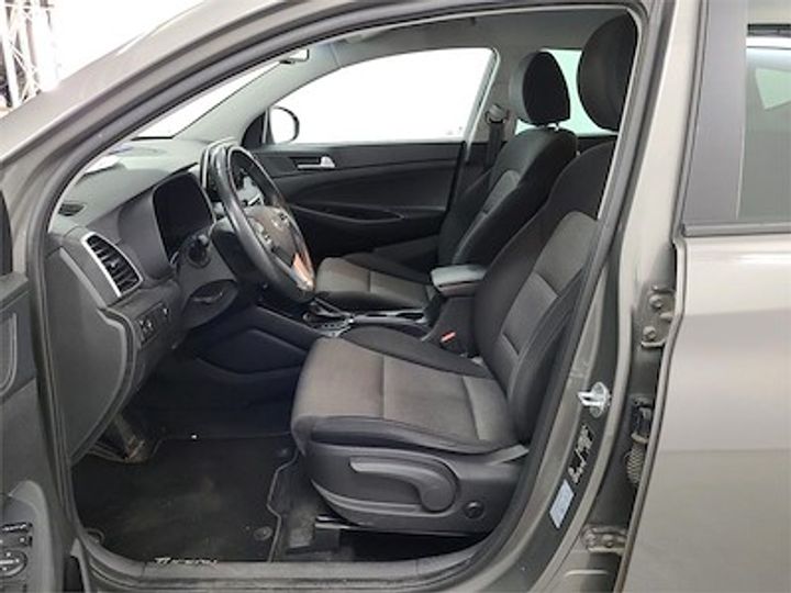 Photo 5 VIN: TMAJ3817GKJ815948 - HYUNDAI TUCSON DIESEL - 2019 