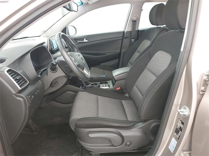 Photo 16 VIN: TMAJ3817GLJ042767 - HYUNDAI TUCSON 