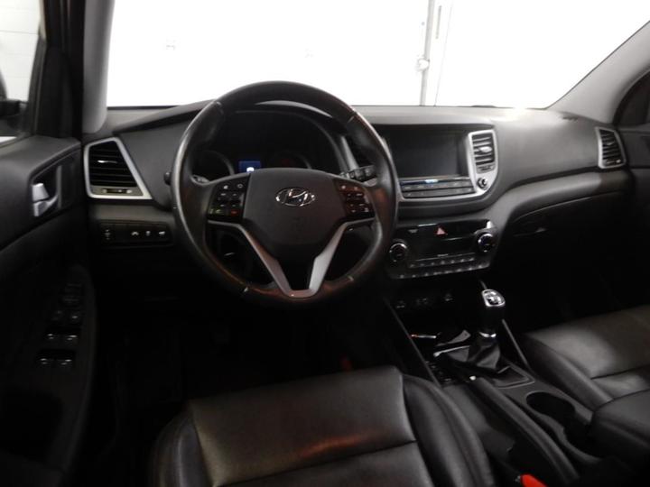 Photo 9 VIN: TMAJ381AAGJ170364 - HYUNDAI TUCSON 