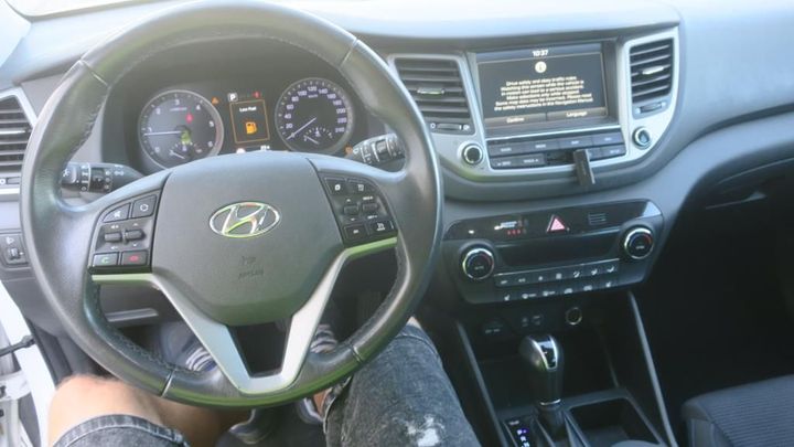 Photo 6 VIN: TMAJ381ADJJ561249 - HYUNDAI TUCSON 