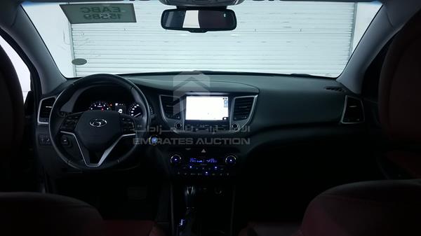 Photo 16 VIN: TMAJ381B5JJ539126 - HYUNDAI TUCSON 