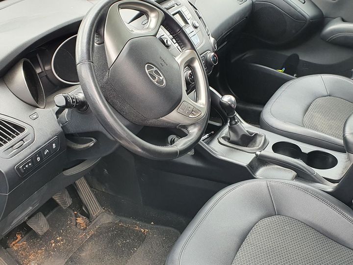 Photo 5 VIN: TMAJU81AACJ238897 - HYUNDAI IX35 