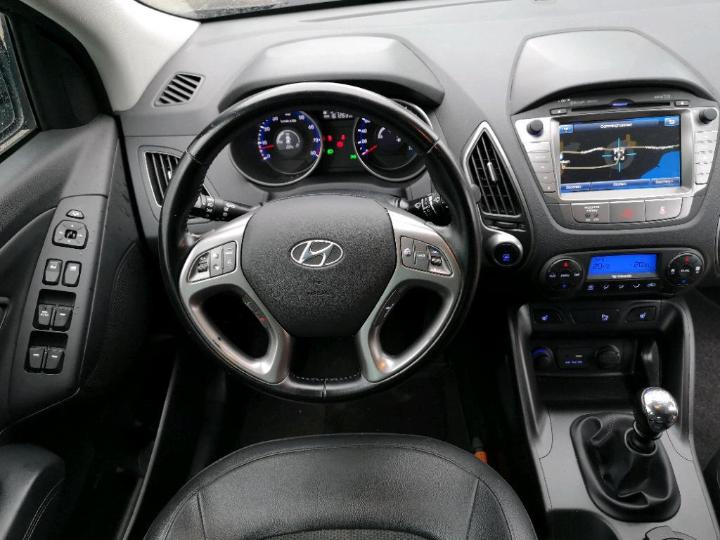 Photo 6 VIN: TMAJU81AAFJ728880 - HYUNDAI IX35 