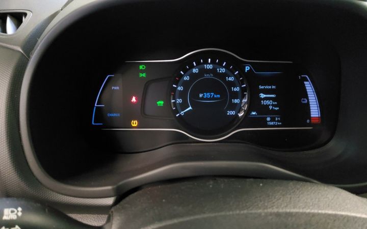 Photo 4 VIN: TMAK281GFLJ016660 - HYUNDAI KONA (OS)(2017-&GT) 