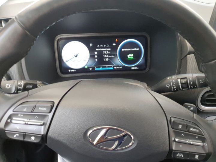 Photo 5 VIN: TMAK281HFNJ041874 - HYUNDAI KONA 