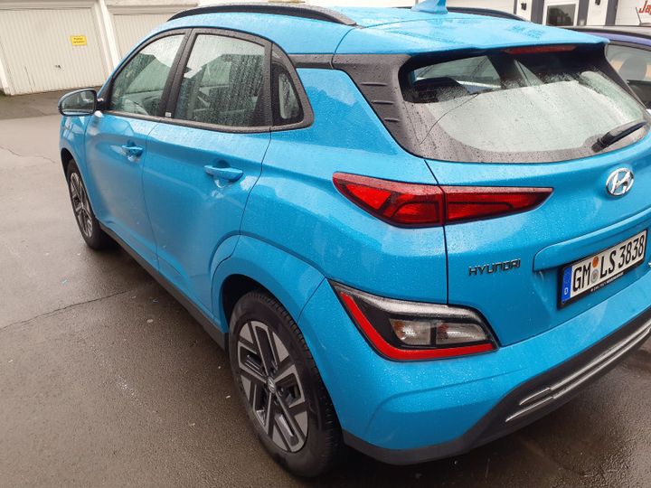 Photo 3 VIN: TMAK281HFNJ042789 - HYUNDAI KONA 