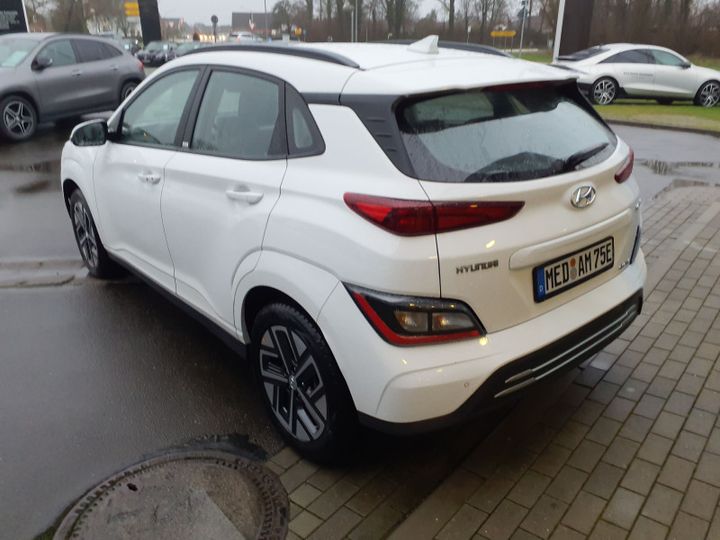 Photo 3 VIN: TMAK281HFNJ044621 - HYUNDAI KONA 