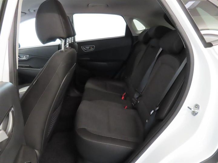 Photo 5 VIN: TMAK381GFLJ007378 - HYUNDAI KONA 