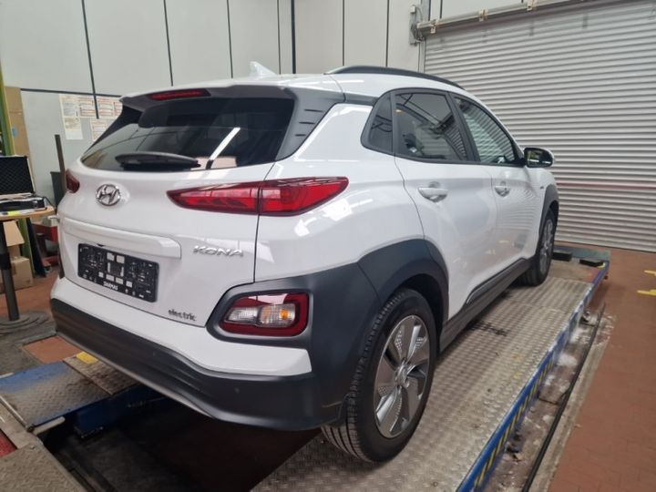 Photo 2 VIN: TMAK381GFLJ019798 - HYUNDAI KONA 