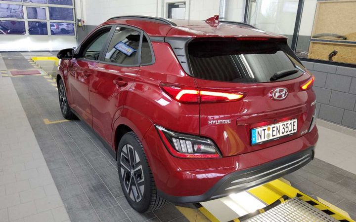 Photo 15 VIN: TMAK381GFNJ051232 - HYUNDAI KONA EV 