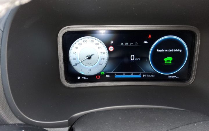 Photo 17 VIN: TMAK381GFNJ051232 - HYUNDAI KONA EV 