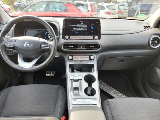 Photo 11 VIN: TMAK381GFNJ051378 - HYUNDAI KONA EV 