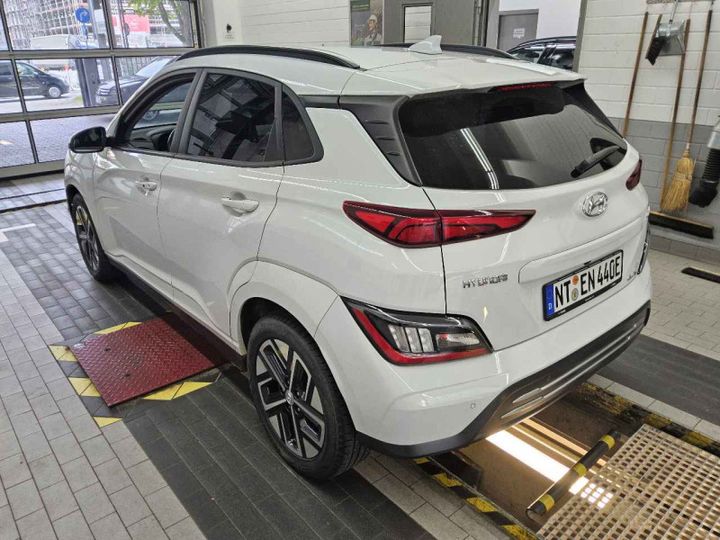 Photo 6 VIN: TMAK381GFNJ051695 - HYUNDAI KONA EV 