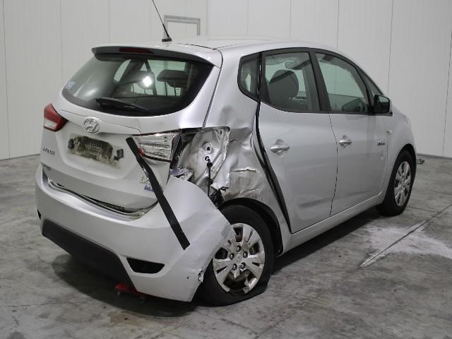 Photo 3 VIN: TMAPT81RACJ071019 - HYUNDAI IX20 MPV 